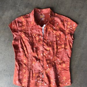 Mountain Hardware summer shirt